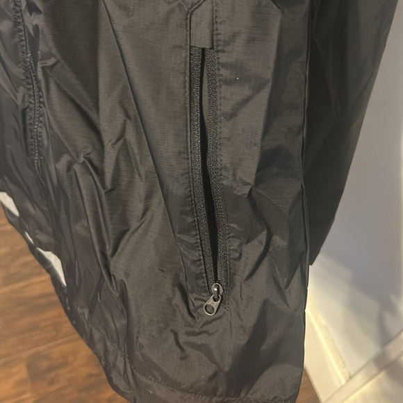Under armour rain jacket - Picture 4 of 4
